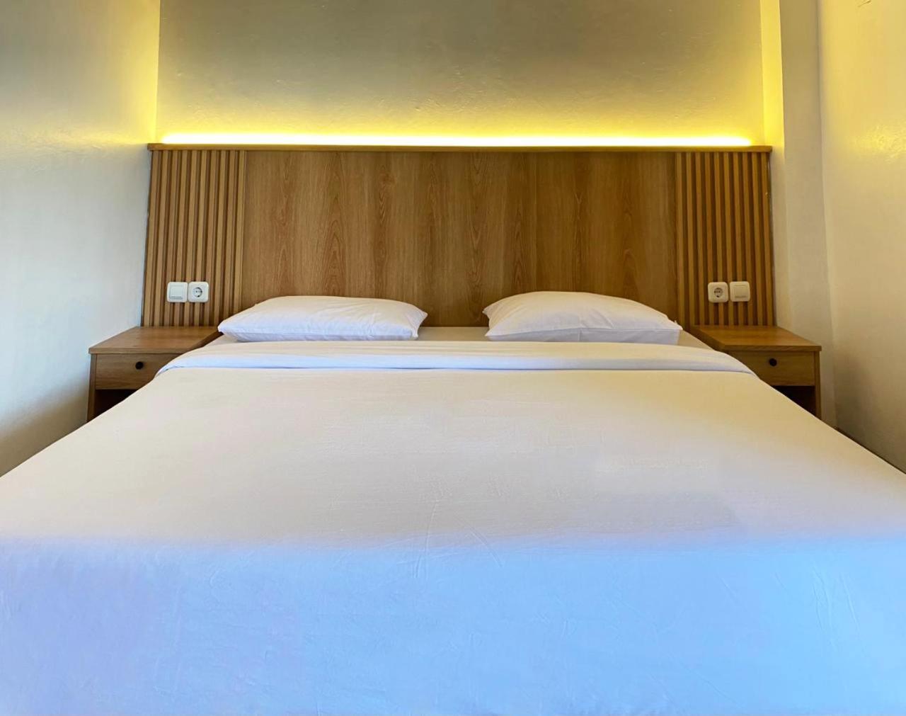 Hotel Wijaya Family 2 Kalasan Oda fotoğraf